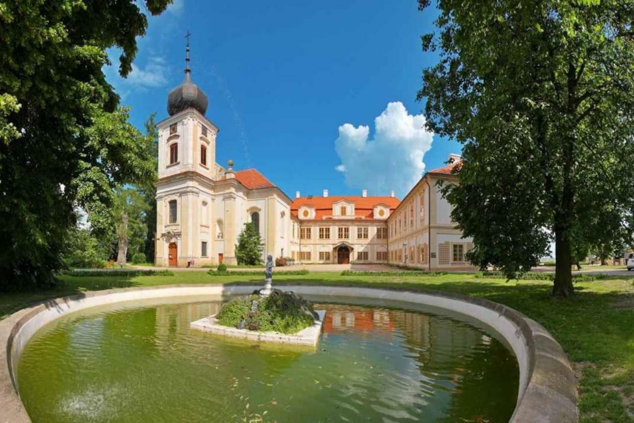 Adela'S Czech Village House Vsejany 外观 照片